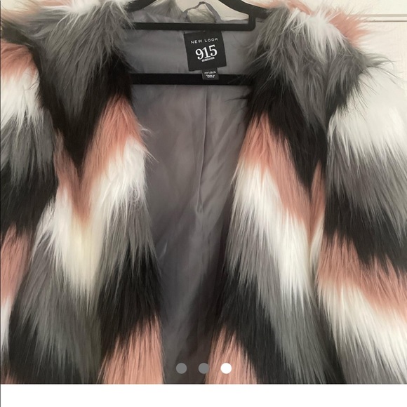 Faux fur jacket size 8-10 - Picture 2 of 2